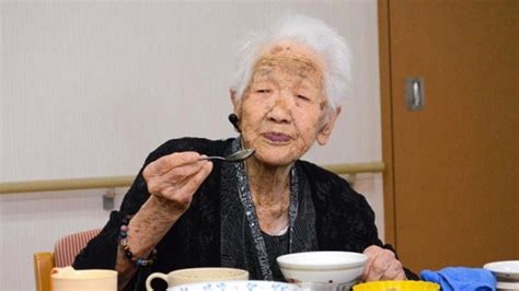 D­ü­n­y­a­n­ı­n­ ­e­n­ ­u­z­u­n­ ­y­a­ş­a­y­a­n­ ­i­n­s­a­n­l­a­r­ı­n­d­a­n­ ­b­e­s­l­e­n­m­e­ ­k­u­r­a­l­l­a­r­ı­